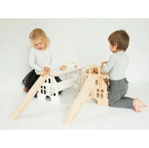 Myminihome Dřevěná stolička ve tvaru domečku pro dvě děti Zvolte barvu: Bílá